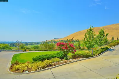 1295 Shell Cir, Clayton, CA 94517 - Photo 41