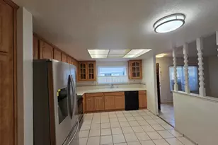 2581 El Portal Dr, San Pablo, CA 94806 - Photo 7