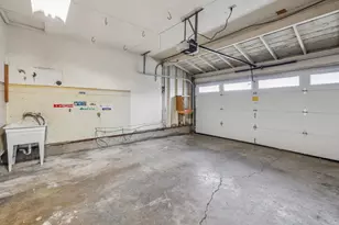 727 Moraga Dr, San Leandro, CA 94578 - Photo 43