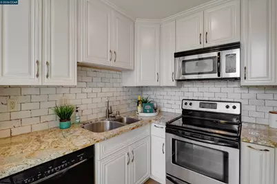 100 Glenwood, Hercules, CA 94547 - Photo 7