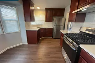 2100 94th Ave, Oakland, CA 94603 - Photo 9