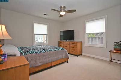 1013 Pleasant Valley Dr, Pleasant Hill, CA 94523 - Photo 19