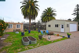 1013 Pleasant Valley Dr, Pleasant Hill, CA 94523 - Photo 31