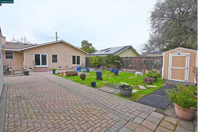 1013 Pleasant Valley Dr, Pleasant Hill, CA 94523 - Photo 35