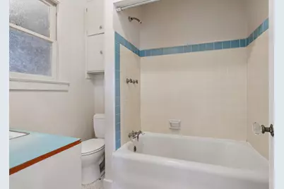 832 Walker, Oakland, CA 94610 - Photo 19