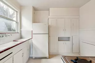 832 Walker, Oakland, CA 94610 - Photo 11