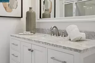 3058 Polk St, San Francisco, CA 94109 - Photo 31