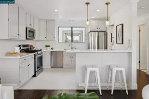 3058 Polk St, San Francisco, CA 94109 - Photo 13