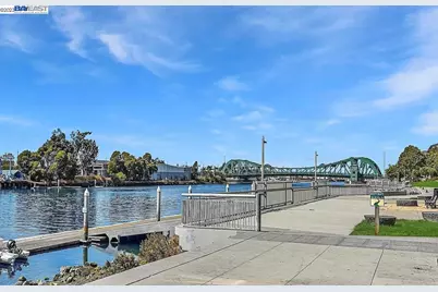 3090 Glascock Street #102, Oakland, CA 94601 - Photo 47