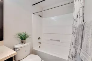 6400 Christie Ave, Emeryville, CA 94608 - Photo 11