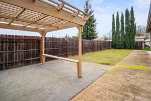 1021 Azusa St, Sacramento, CA 95833 - Photo 11