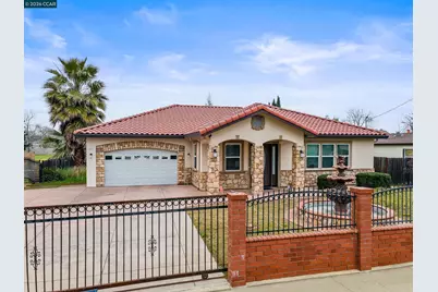 1021 Azusa St, Sacramento, CA 95833 - Photo 1