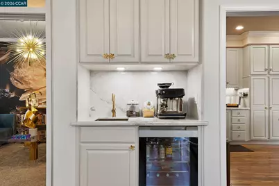 3607 Crystal Tree Ct, Stockton, CA 95219 - Photo 9