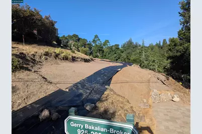 13 St James  Court, Orinda, CA 94563 - Photo 3