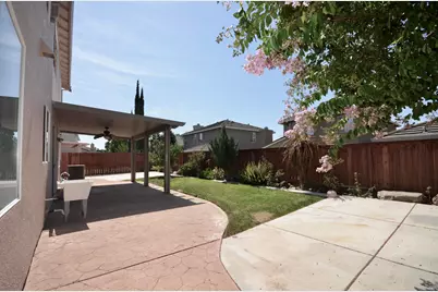 9416 Lyndley Plaza Way, Elk Grove, CA 95624 - Photo 35