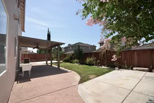 9416 Lyndley Plaza Way, Elk Grove, CA 95624 - Photo 35