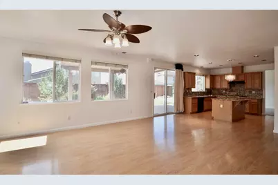 9416 Lyndley Plaza Way, Elk Grove, CA 95624 - Photo 15