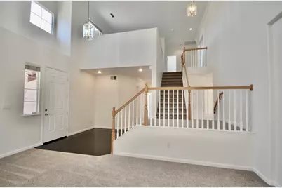 9416 Lyndley Plaza Way, Elk Grove, CA 95624 - Photo 5