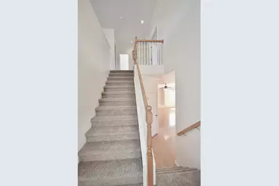 9416 Lyndley Plaza Way, Elk Grove, CA 95624 - Photo 19