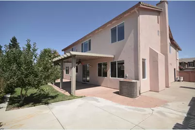 9416 Lyndley Plaza Way, Elk Grove, CA 95624 - Photo 37