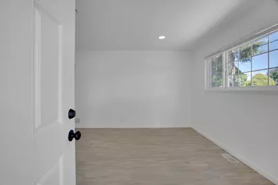 60 Railroad Ave, Rodeo, CA 94572 - Photo 13