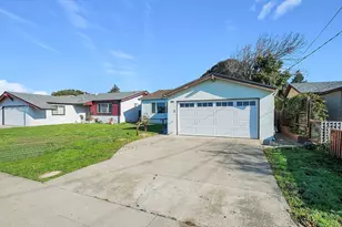 15766 Via Sorrento, San Lorenzo, CA 94580 - Photo 3