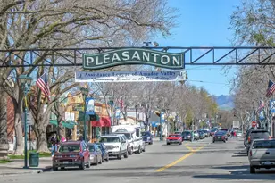 297 Del Valle Ct, Pleasanton, CA 94566 - Photo 43