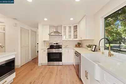 4204 Dubhe Court, Concord, CA 94521 - Photo 9