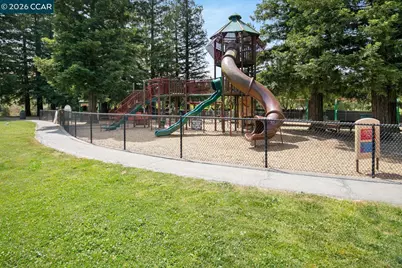 183 Miramonte Dr, Moraga, CA 94556 - Photo 49