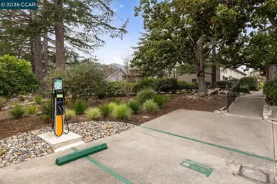 183 Miramonte Dr, Moraga, CA 94556 - Photo 35