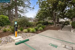 183 Miramonte Dr, Moraga, CA 94556 - Photo 35