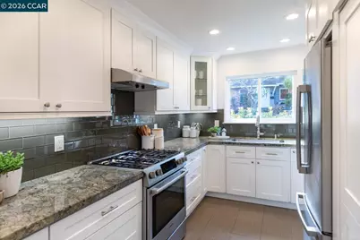 183 Miramonte Dr, Moraga, CA 94556 - Photo 9