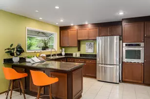 20 Marvin Ct, Oakland, CA 94605 - Photo 11