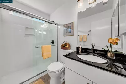 121 Fir Ct, Hercules, CA 94547 - Photo 31