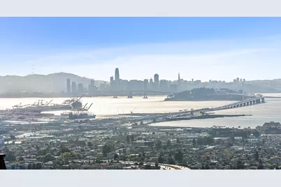 105 Starview Ct, Oakland, CA 94618 - Photo 7