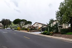 675 Alquire Pkwy, Hayward, CA 94544 - Photo 51