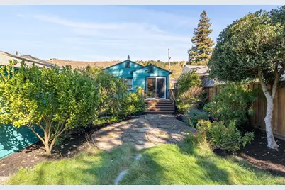 7607 Valentine St, Oakland, CA 94605 - Photo 23