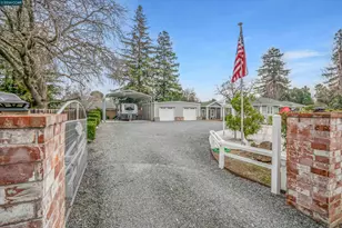 1579 Farm Bureau Rd, Concord, CA 94519 - Photo 3