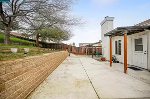 2241 Woodhill Dr, Pittsburg, CA 94565 - Photo 25