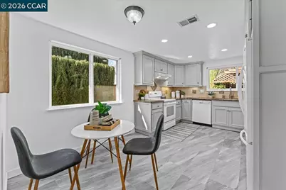 106 Oakmeade Ct, Vacaville, CA 95687 - Photo 11