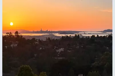 6070 Mazuela Dr., Oakland, CA 94611 - Photo 47