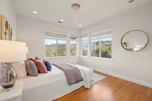 6070 Mazuela Dr, Oakland, CA 94611 - Photo 33