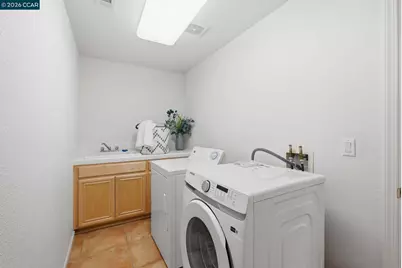 868 Deer Spring Cir, Concord, CA 94521 - Photo 41