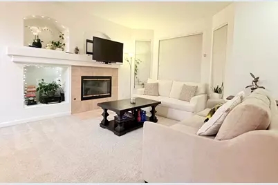 2054 Ajay Dr, Roseville, CA 95678 - Photo 3