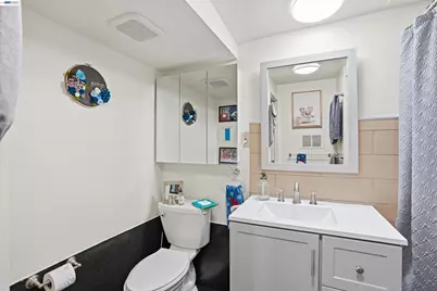 733 Loring Ave, Crockett, CA 94525 - Photo 19
