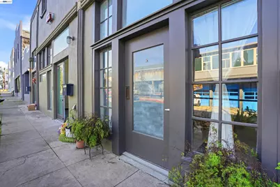 733 Loring Ave, Crockett, CA 94525 - Photo 1