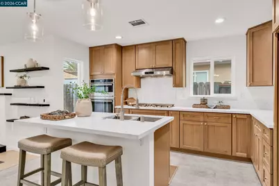 1866 Elkwood Dr, Concord, CA 94519 - Photo 11