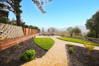 2412 Alamo St, Pinole, CA 94564 - Photo 41