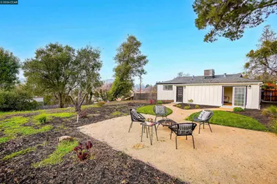 2412 Alamo St, Pinole, CA 94564 - Photo 47