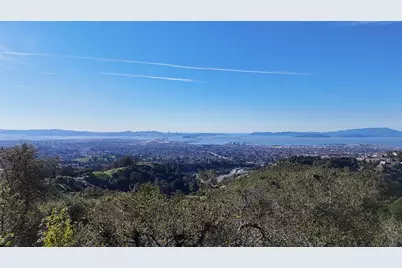 6108 Skyline Blvd, Oakland, CA 94611 - Photo 3